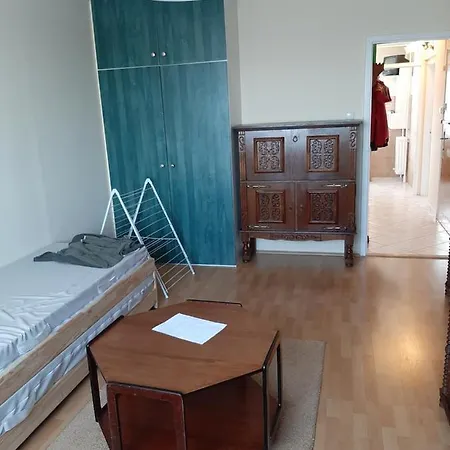 게스트하우스 Almos Vendeghaz